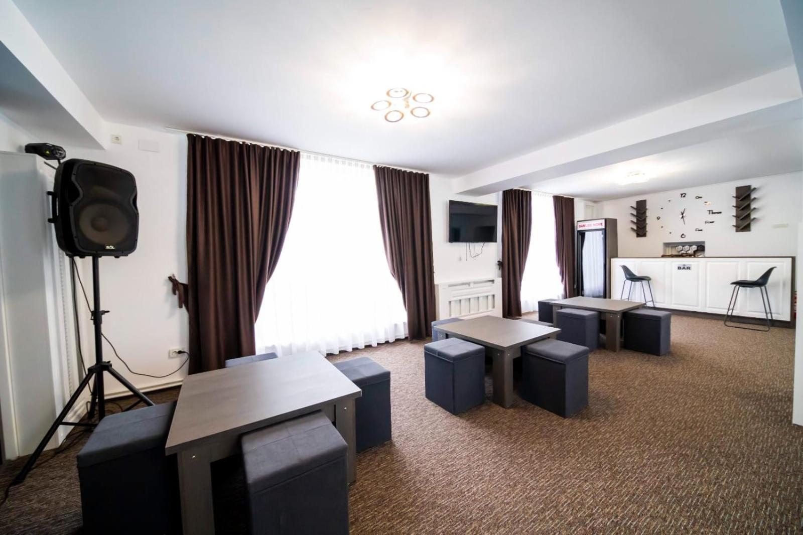 Ostrovu Corbului Danube Home מראה חיצוני תמונה