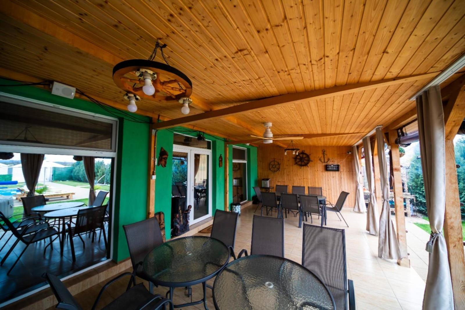 Ostrovu Corbului Danube Home מראה חיצוני תמונה